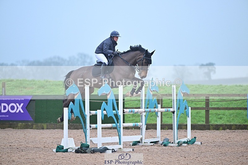 250122-121634-00327 - Cls 4 Newcomers and 1.10m