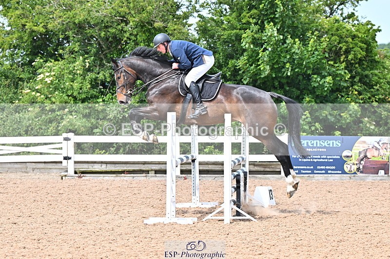 240619A-112508-00059 - Cls 1 British Novice and 90cm Open