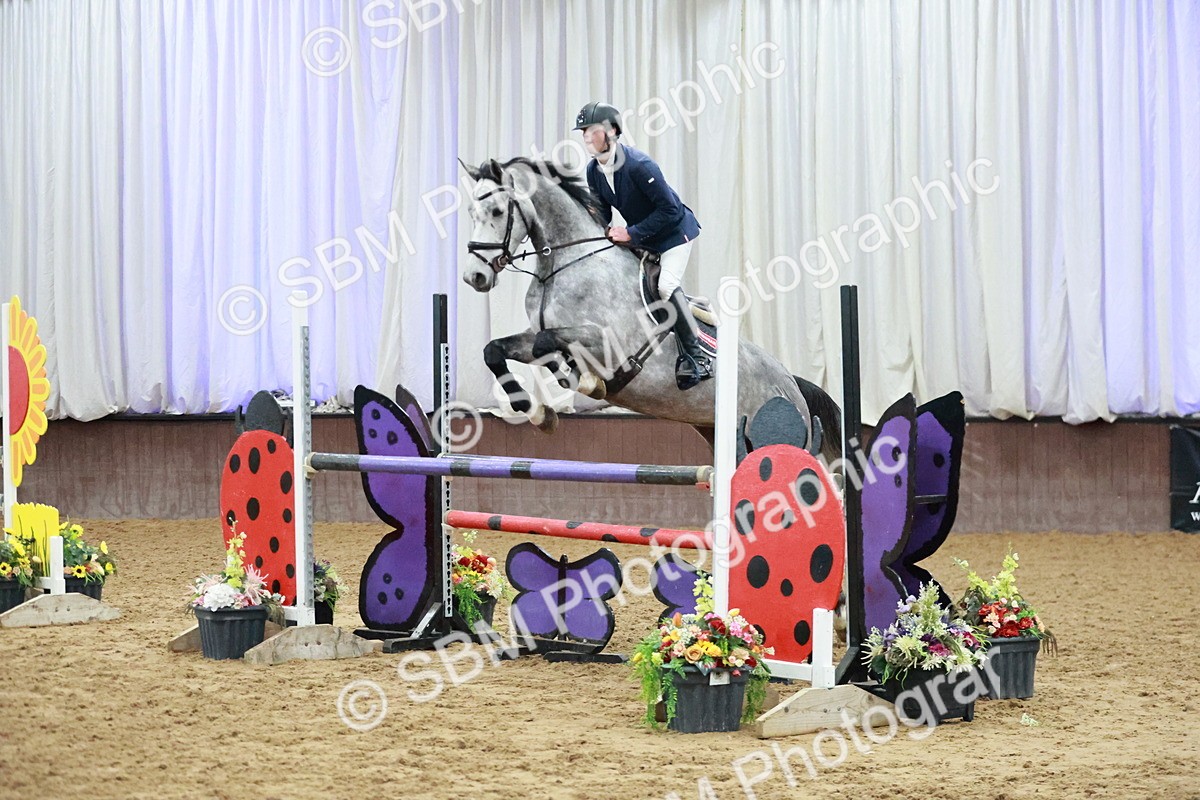 SBM_004437 - Class 17 - Senior Newcomers - 1.10m