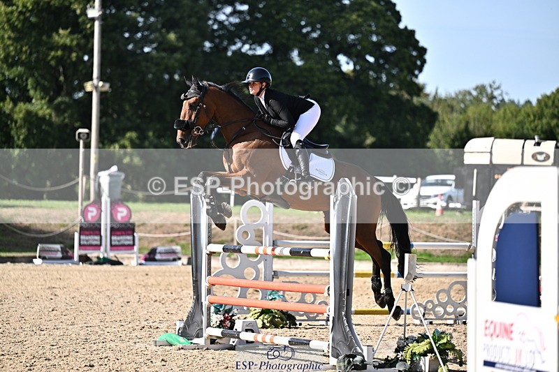 260906A-160809-04575 - Cls 24 Snr Foxhunter