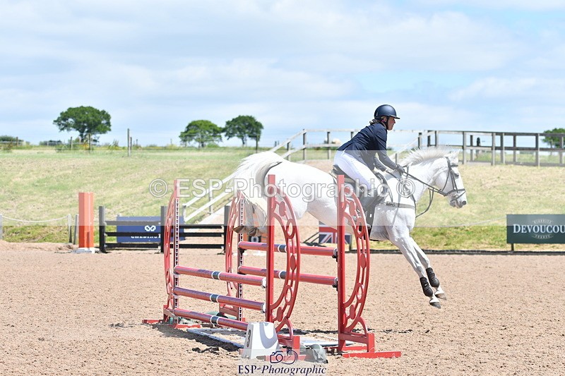 240609A-125822-05447 - Cls 18 Snr Newcomers and 1.10m Open