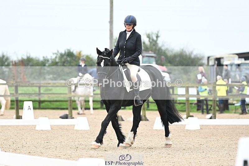 241103-094820-00207 - Intro 3 - 9.40 to 10.40