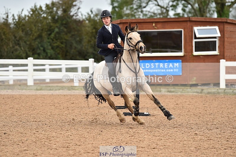 231028A-125652-01541 - Cls 4 Newcomers & 1m Open