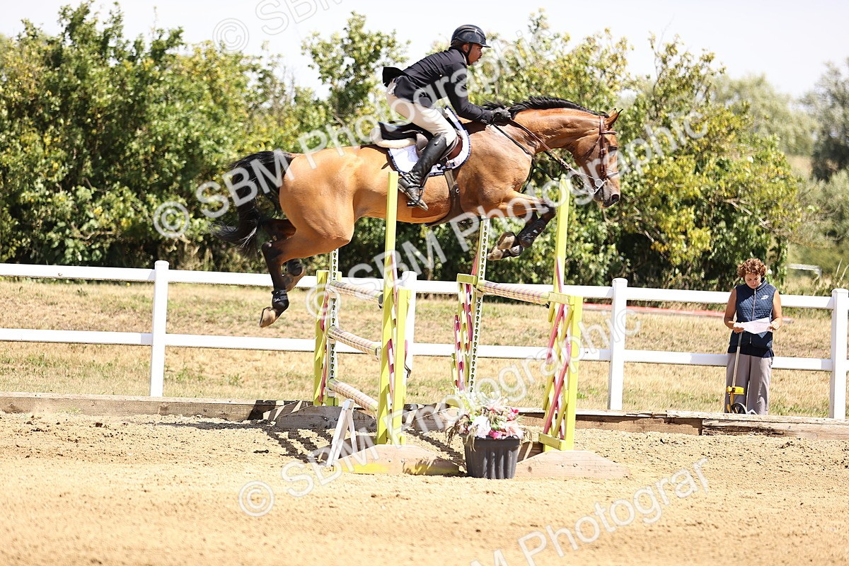 SBM_010081 - Class 9 - Senior Foxhunter - 1.20m Open