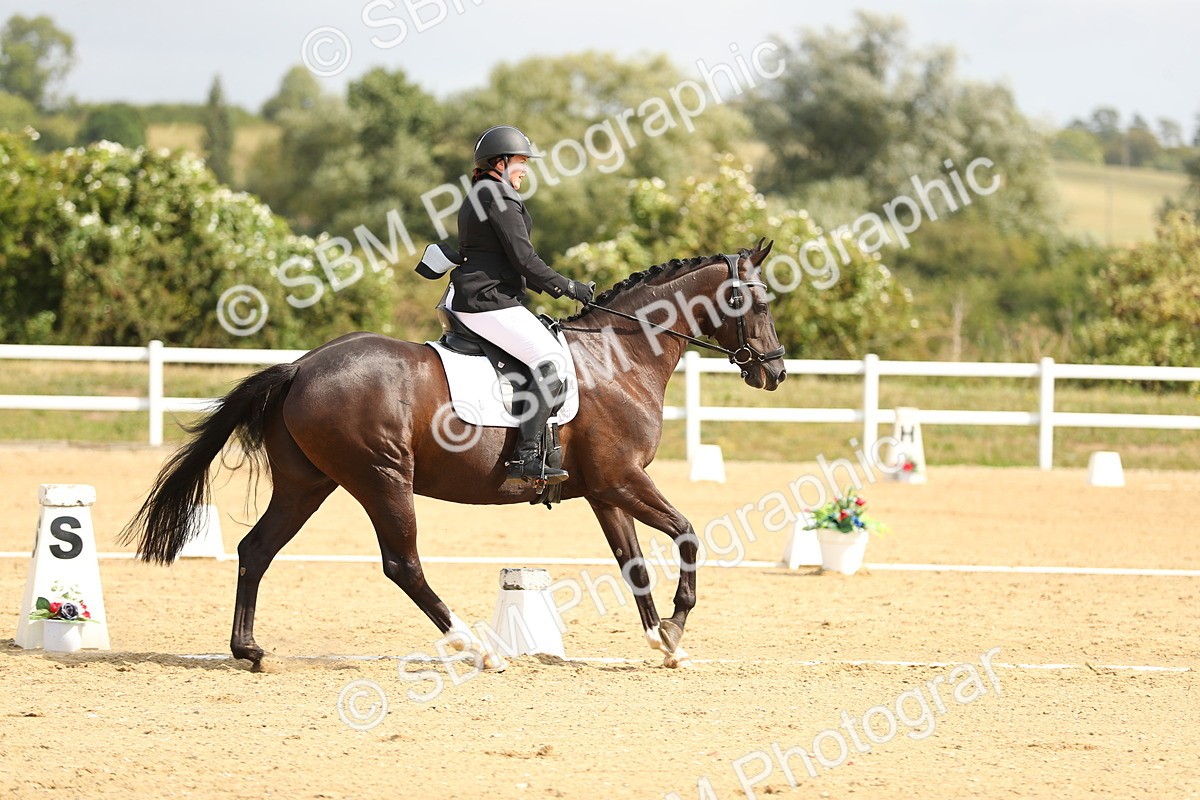 SBM_016285 - Class 13 - Novice 23 - 11.25-12.35