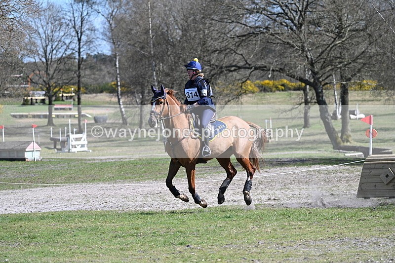 WJ7_0976 - XC Time 13:22 to 13:28