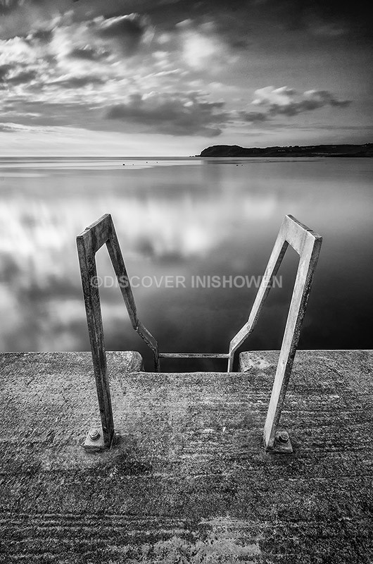 Bunagee Pier - Inishowen peninsula- B&W