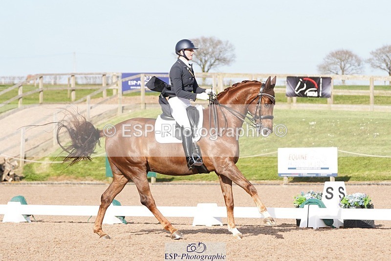 250404-170510-07876 - 141-Tyla.Schou-Dennis.DeNiro