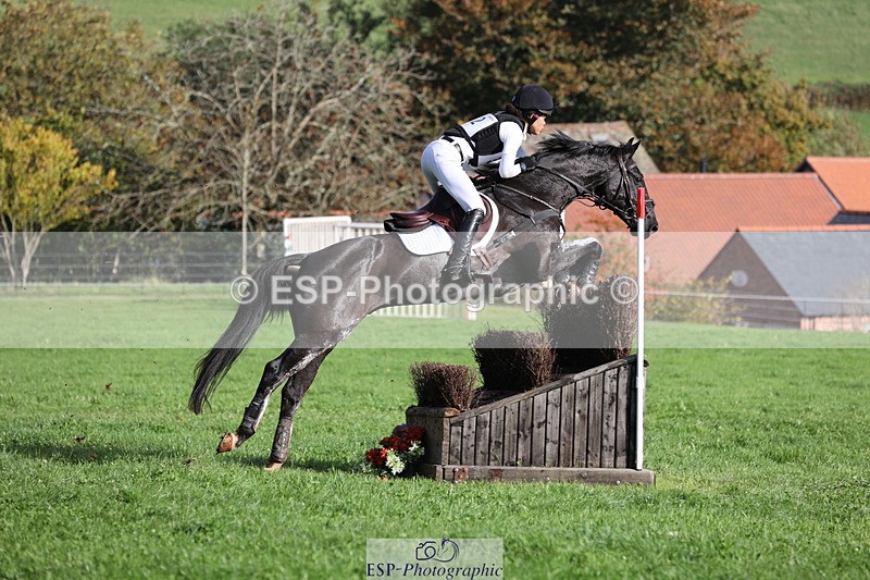 241025-114448-06555 - 052-Lydia.Heywood-JUST.THE.BISCUIT