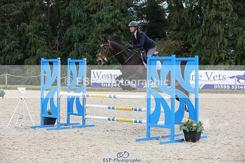 230908-161101-02793 - Cls 8 Snr 1.05m Open