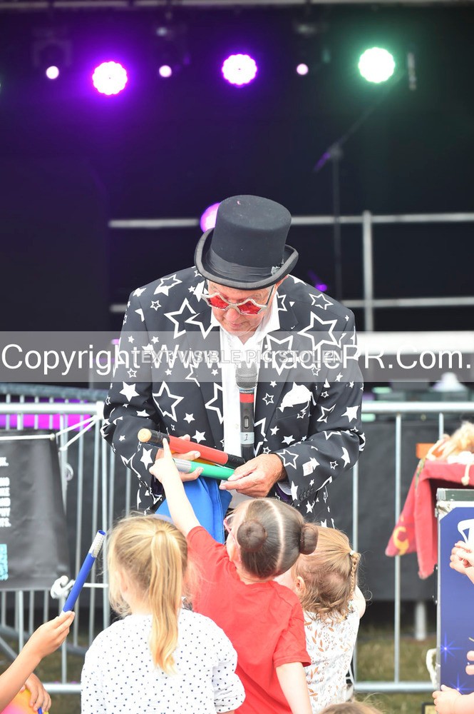 SH4_9528 - Mr Cosmo.