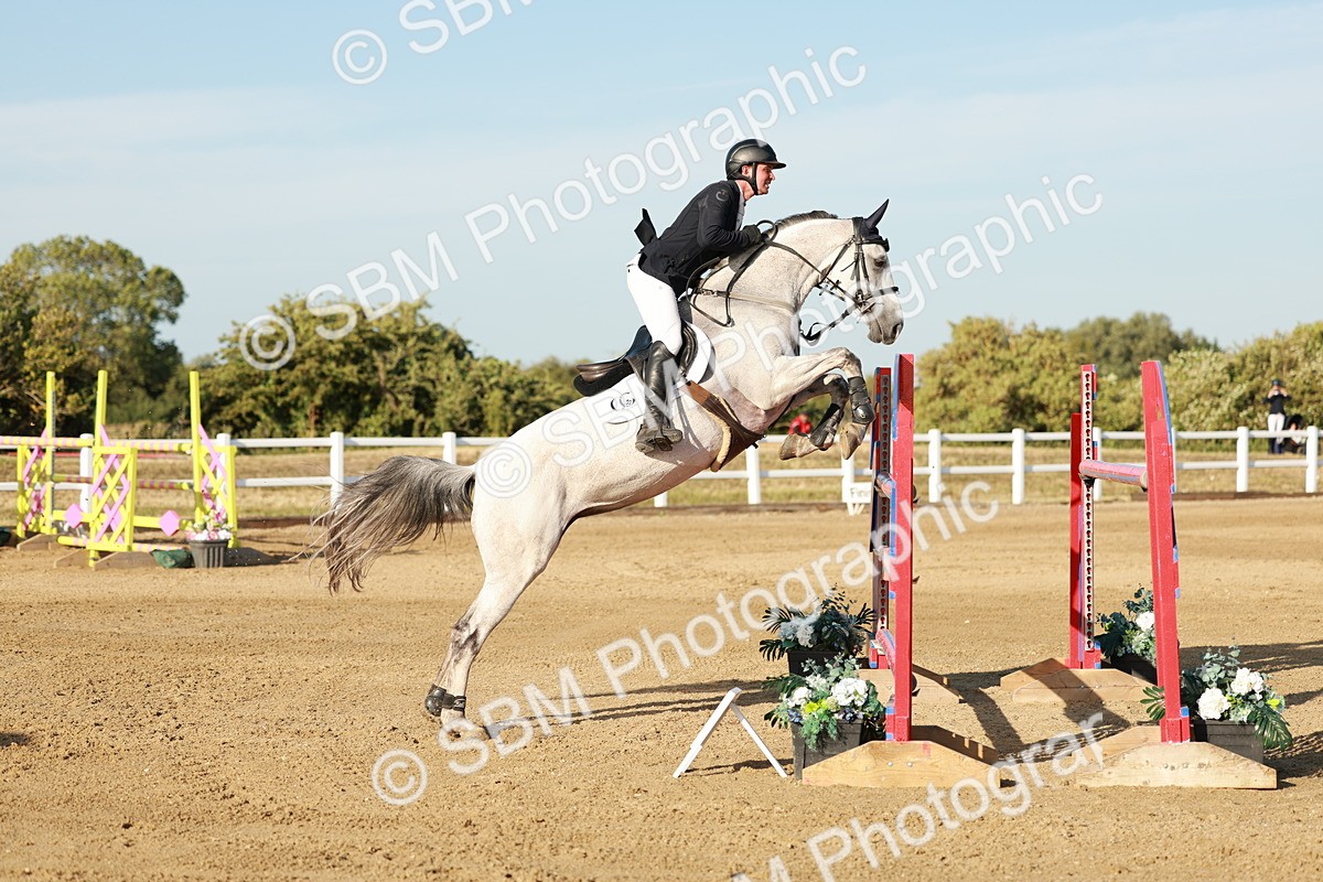 SBM_008886 - Class 6 - National 1.30m 1.40m Open Handicap