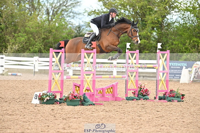 240419A-142048-08512 - Cls 18, 1 Star Silver Tour 1.20m