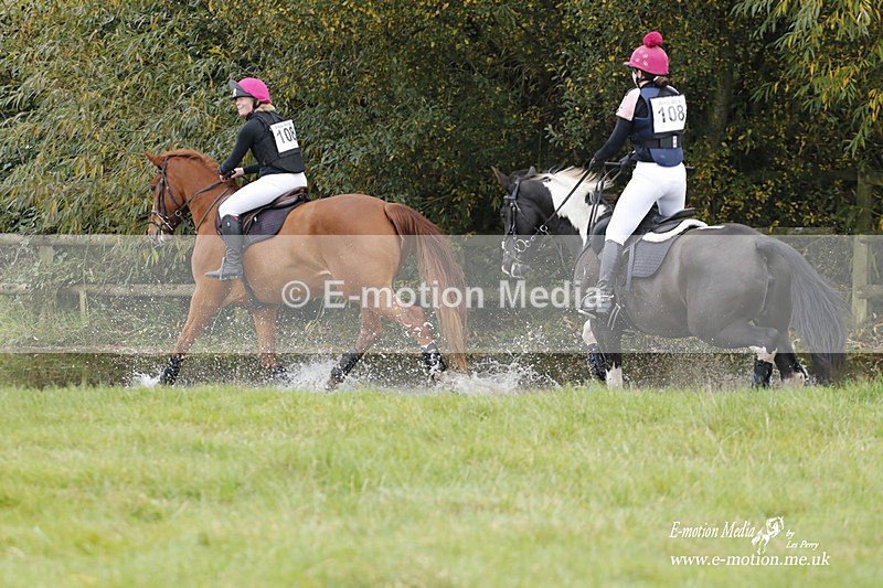  WWHT 171021 2084 - Novice Pairs (0.80m)  17/10/21