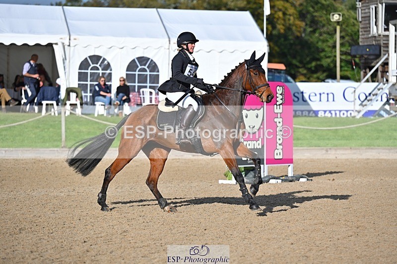 241027-135201-17633 - 547-Lara.Salter-NAOMIE.VAN.DE.BROUWERSHOEVE