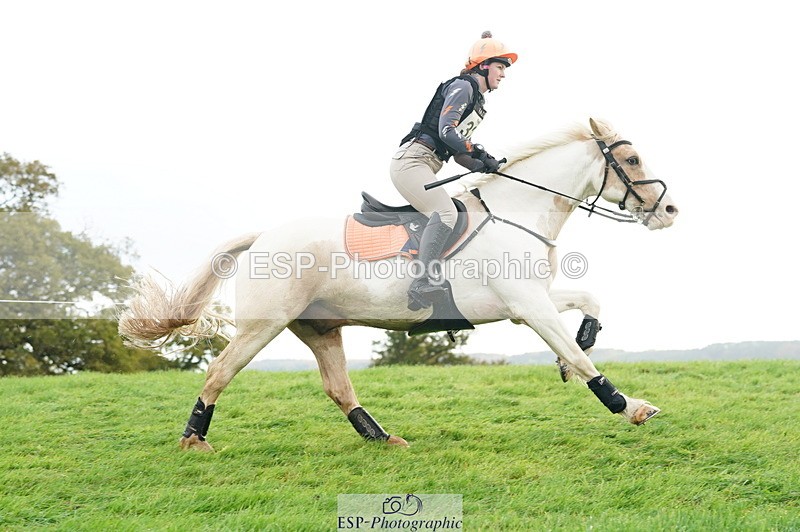 251025A-094732-15981 - D-324-Clare.Pascoe