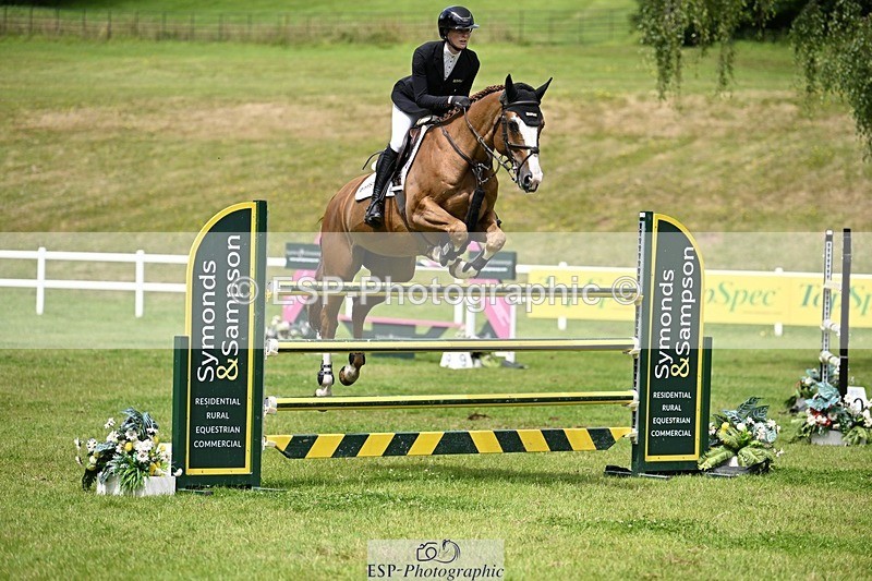 240711-120114-26797 - Cls 117 HOYS Grade C Quali 1.35m