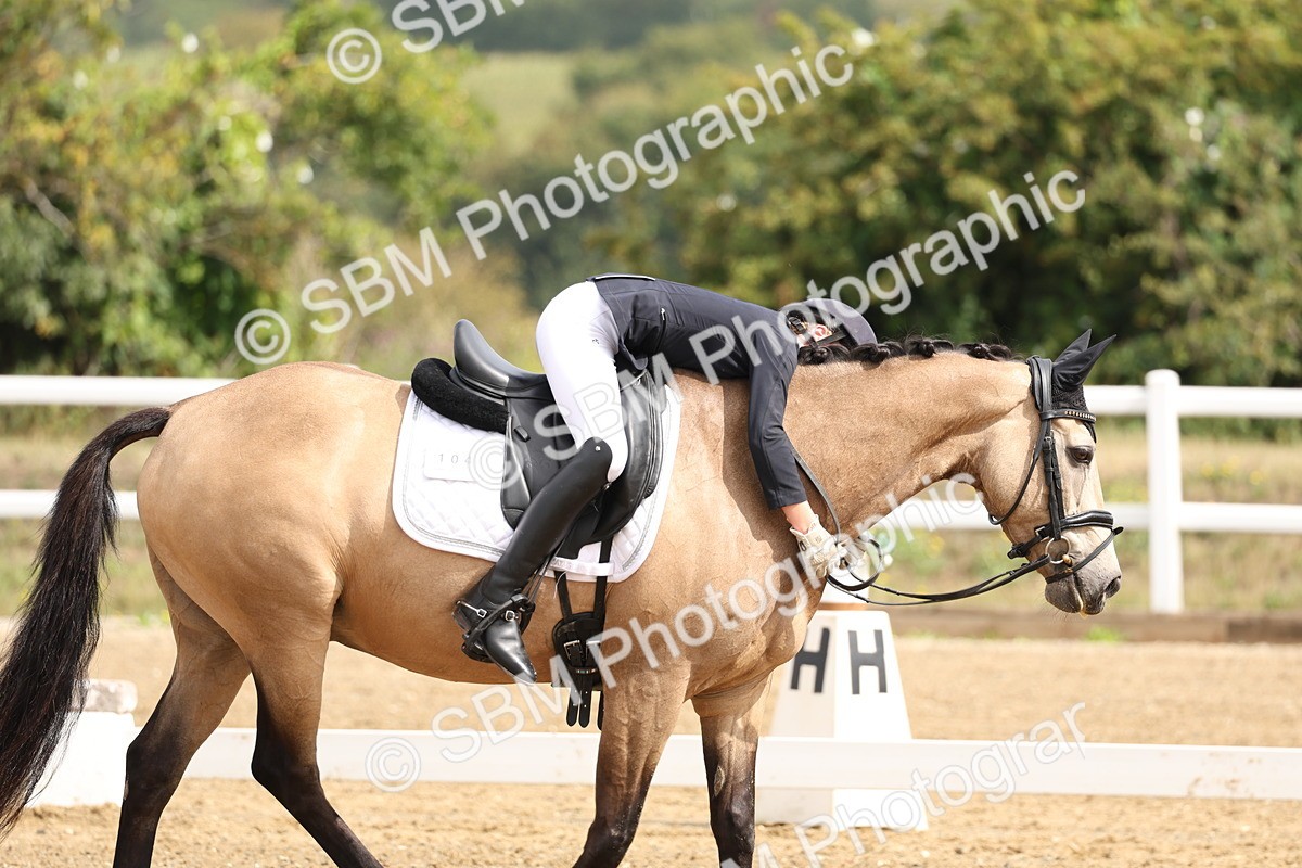 SBM_005810 - Class 6 - Novice 6 - 10.26-11.29