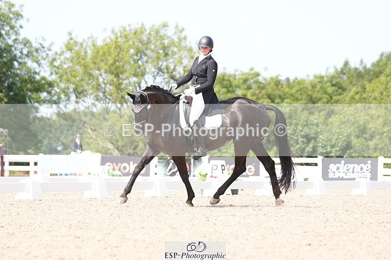 250815-142439-01686 - 021-Louise.BerryWoodcroft.Daisy.Duke