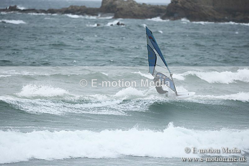 WS 150913-120 - Windsurfing