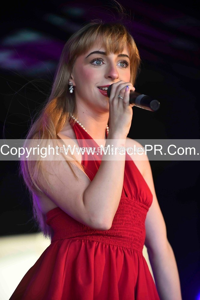 SH4_2205 - Lizzie Stanway