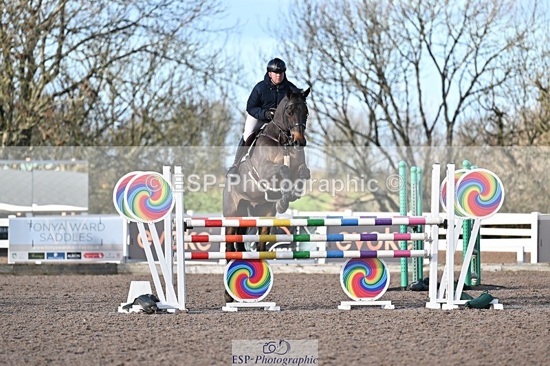 251203-132402-00694 - Cls 4 Newcomers and 1.10m Open