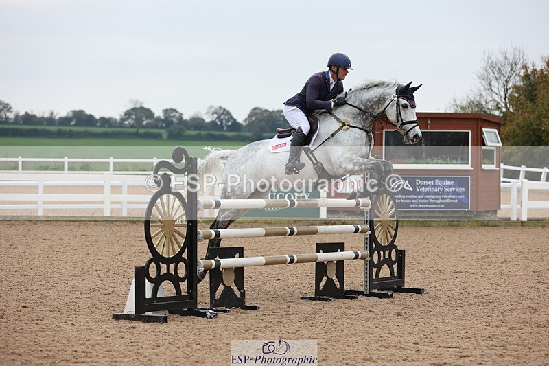 241101A-113522-01418 - FRI Cls 5 Newcomers and 1.10m Open