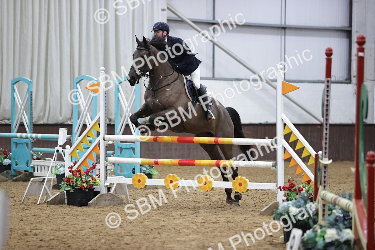 SBM_000749 - Class 3 - Nupafeed Supplements Senior Discovery/ 1m Open