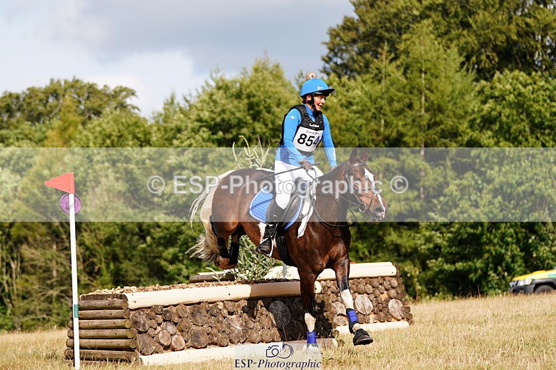 250803A-170800-18760 - S-854-Clare.Chapman-JUMPIN.JACK.FLASH