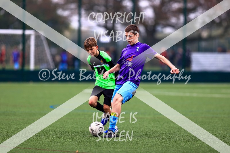 1DX30666 - 2025-10-12 FC Abbey Meads U14 Orange V Kingsdown Lions U14