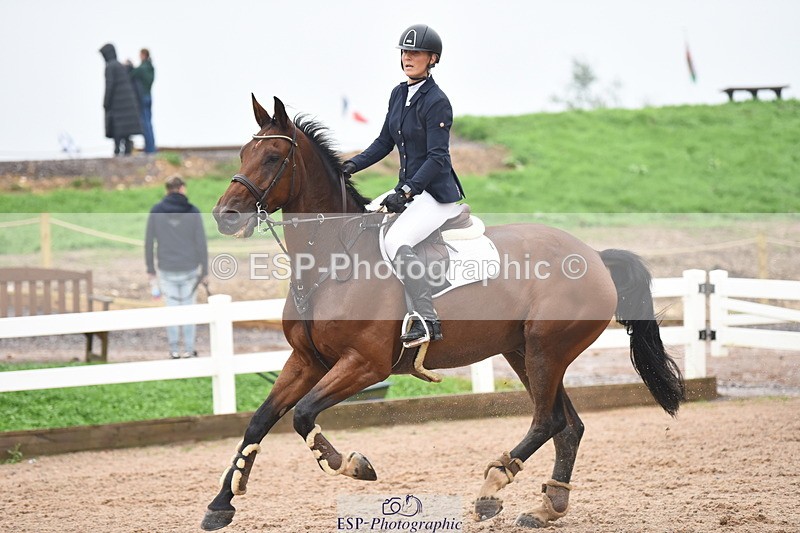 230917A-140724-07287 - Cls 36 1.05m Amateur Qualifier