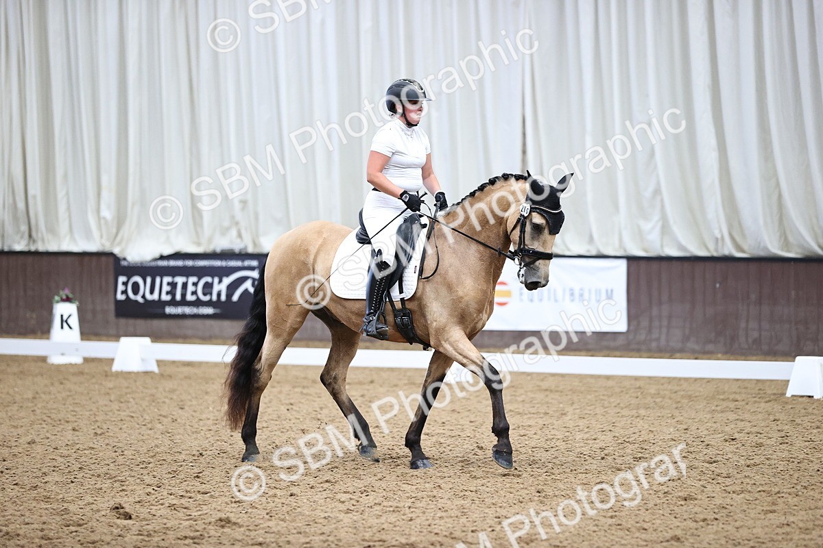 SBM_003200 - Novice 4 - 14.47-16.34