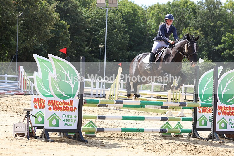 3E7A3503 - Class 4: Senior British Novice/90cm open