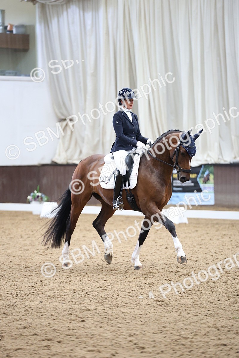 SBM_002865_Class 5 - Novice 6 Gold - 1024-1130 - Rebecca