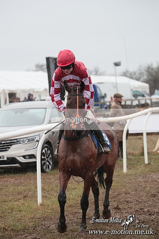 PtP 260125 1032 - Cocklebarrow Point-to-Point racing with the Heythrop Hunt 26/01/25