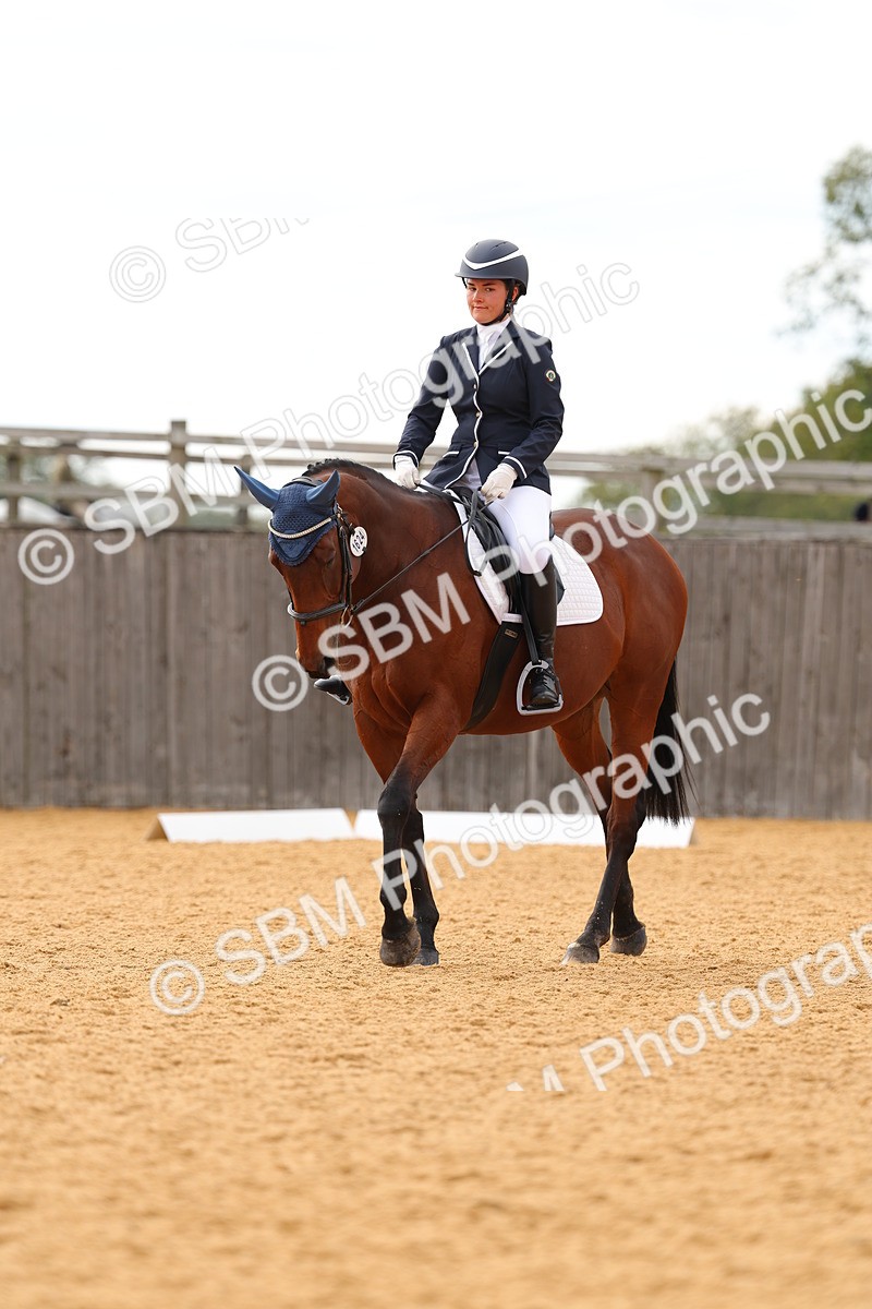 SBM_48164 - D6 - Small Tour Championship - Intro C