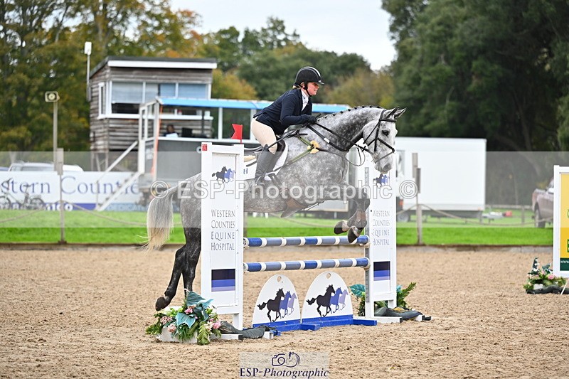 251026A-111443-23900 - D-360-Hannah.Norvill