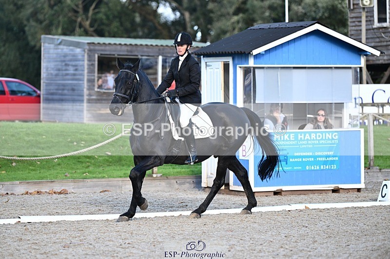 231110-134757-01057 - Cls 4 Novice 39Q