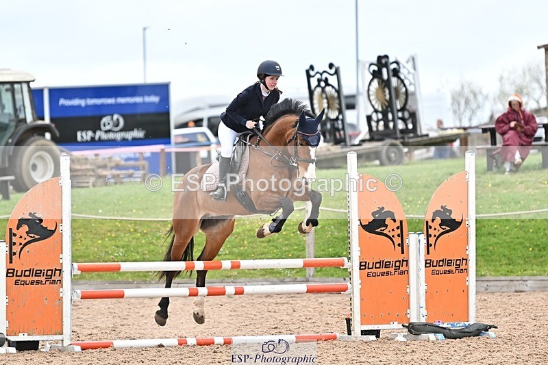 250414-112334-00485 - 90cm Round 1