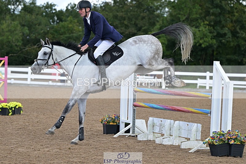 240912A-104853-01027 - Cls 9 Snr Discovery and 1m Open