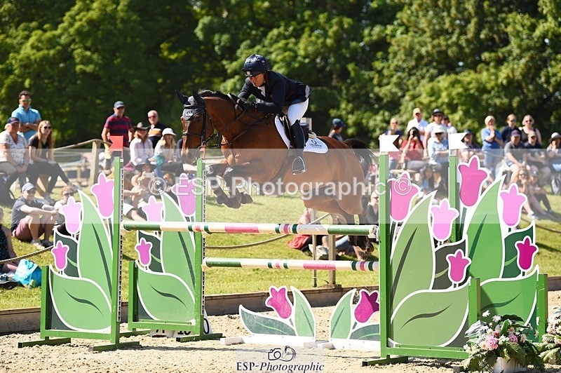 230527-155814-11684 - 487-MGH_GRAFTON_STREET-Pippa_Funnell-SJ