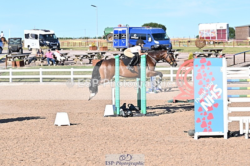 250708A-184319-00631 - 90cm Classes