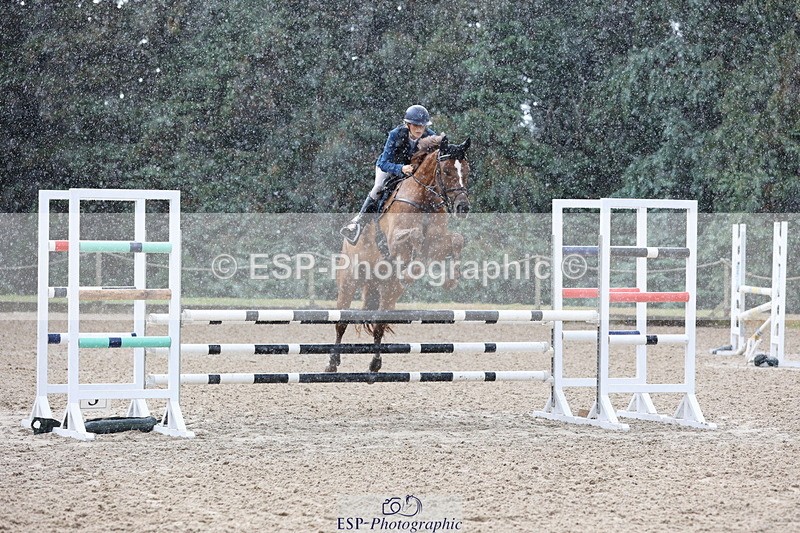 250831A-121552-10143 - Cls 42 Snr 1m Grand Prix