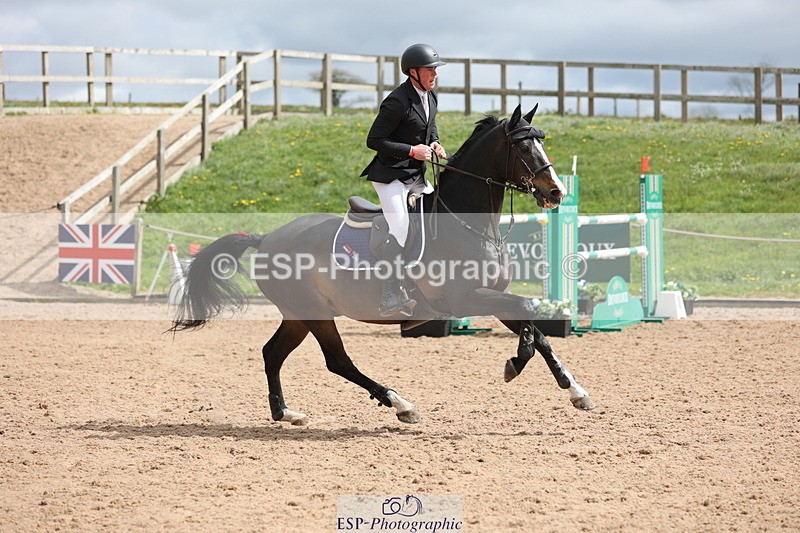 240419A-122955-07268 - Cls 6, 2 Star Medium Tour 1.35m