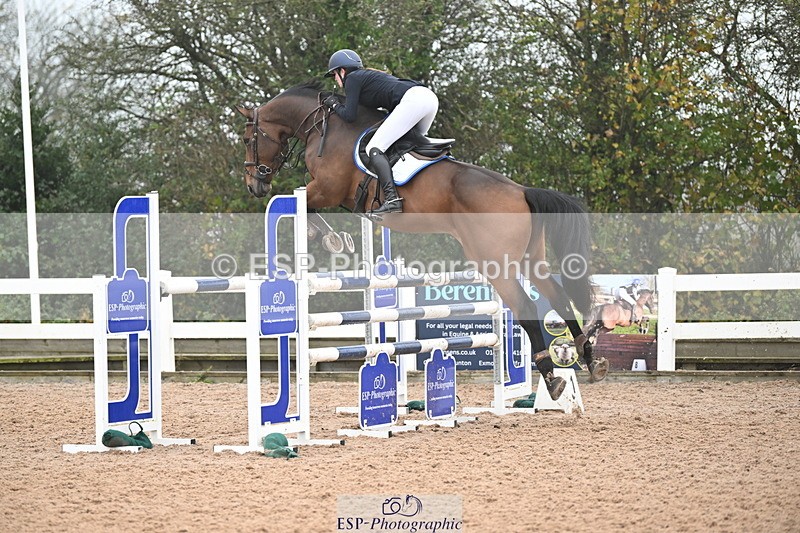 241102A-123916-04605 - SAT Cls 15 Foxhunter and 1.20m Open