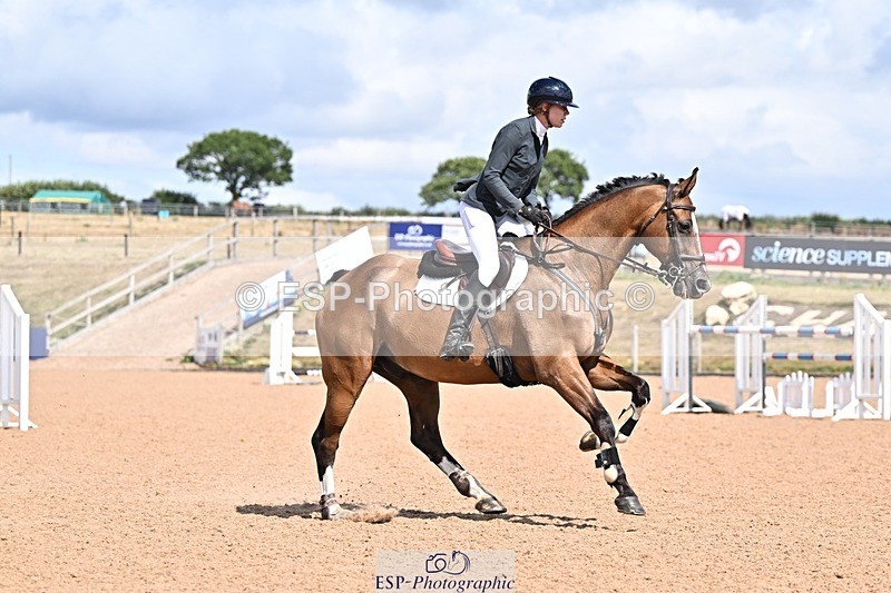 260819-143149-01129 - Cls 6 Foxhunter and 1.20m