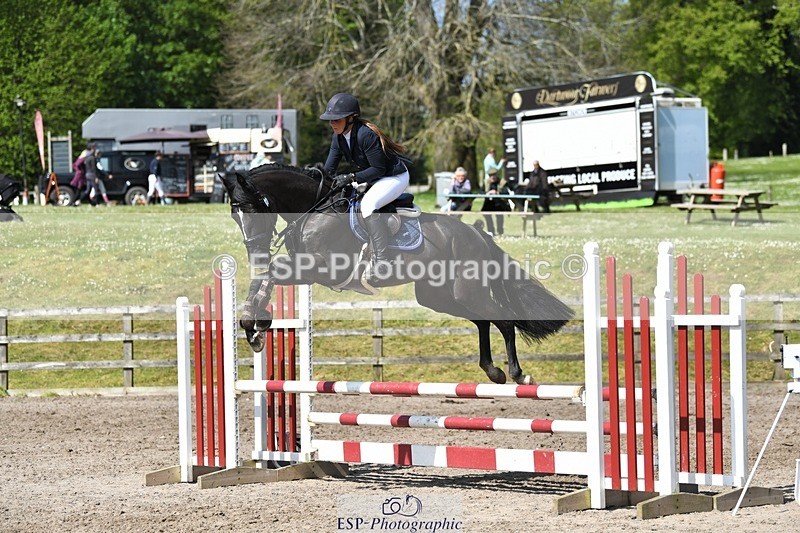 230512-104220-00576 - Cls 10 Snr 85cm Schooling