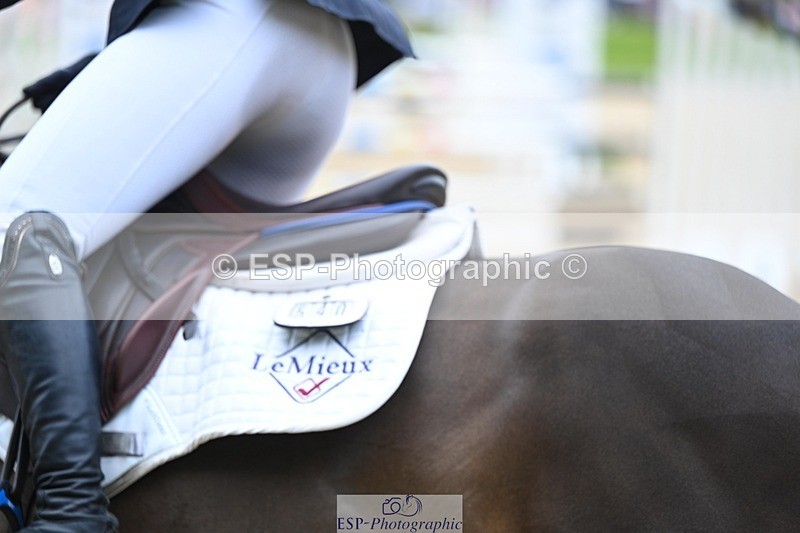 240525-155638-17976 - 540-OPPOSITION_HERALDIK_GIRL-Kirsty_Chabert