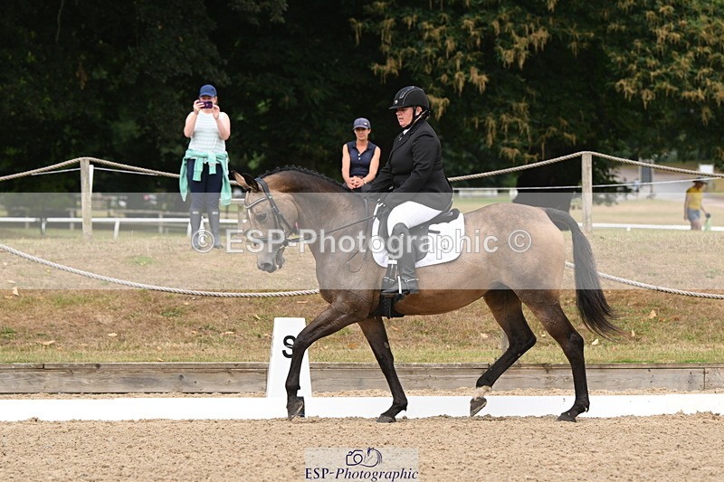 250719A-104214-03971 - 127-Jocelyn.Gilmore-Spring.Lily