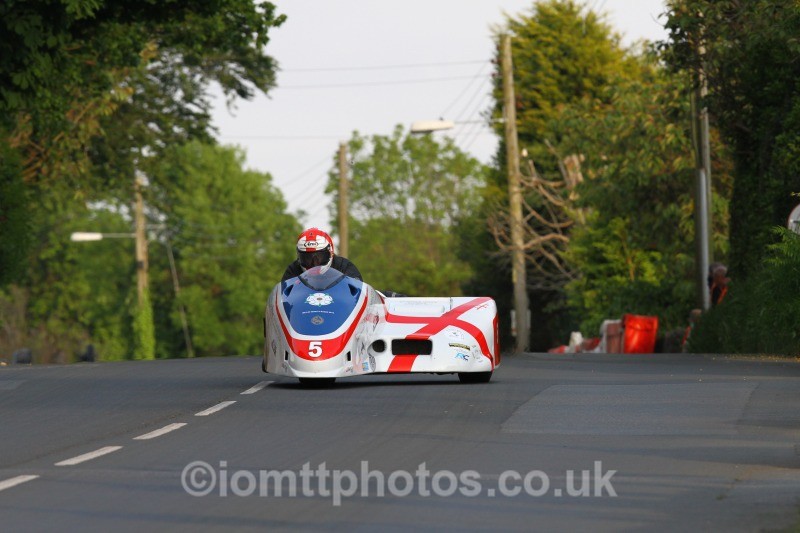 TT148518 - Tuesday Practice - Sidecars